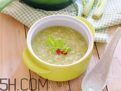 吃什么會導(dǎo)致頭痛？緩解頭痛的方法有哪些？