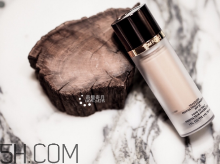 tom ford圓管粉底液怎么樣？tom ford圓管粉底液測評