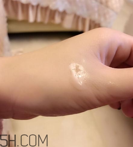 春紀(jì)眼霜怎么樣？春紀(jì)眼霜好用嗎？