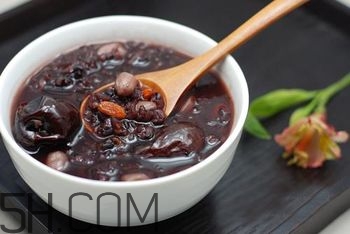 女性哪個(gè)部位最脆弱？女性吃什么養(yǎng)生？