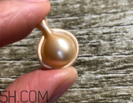 雅頓金膠適合什么膚質(zhì)？雅頓金膠適合油皮和混油皮嗎？