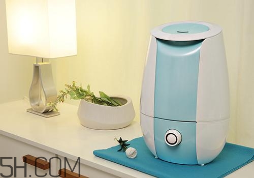 冬天用加濕器用什么水？加濕器上的水垢用什么清洗？