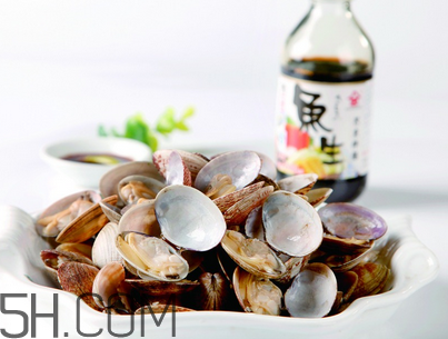花甲需要焯水嗎？吃花甲不能吃什么？