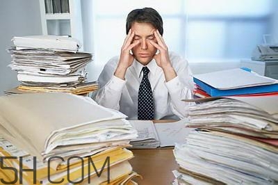 什么樣的人會(huì)得焦慮癥？焦慮癥如果不治會(huì)好嗎？