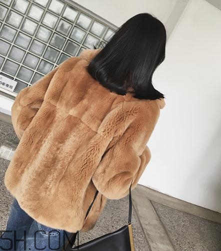 兔毛皮草發(fā)黃怎么處理？兔毛皮草怎么存放？