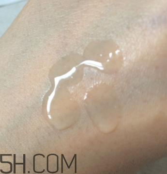歐詩漫水氧瞬透水是爽膚水嗎？歐詩漫水氧瞬透水怎么用
