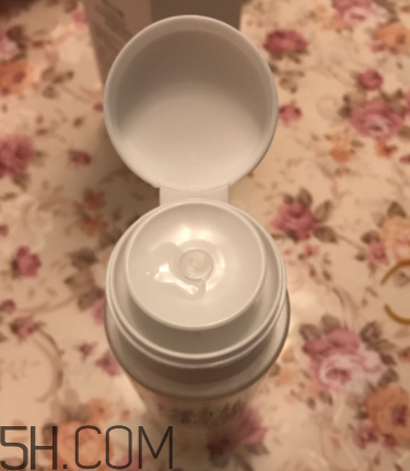歐詩漫卸妝水辣眼睛嗎？歐詩漫卸妝水評測