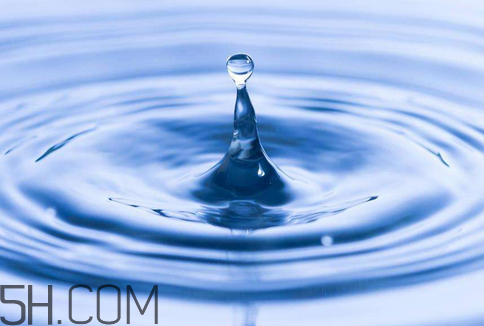 雙氧水會腐蝕銀耳釘嗎？雙氧水會腐蝕木板嗎？