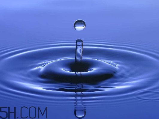 雙氧水能治牛皮癬嗎？雙氧水能去除血漬嗎？