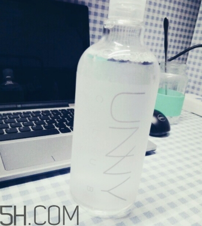 unny卸妝水和蓓昂斯哪個(gè)好？unny卸妝水和蓓昂斯對(duì)比