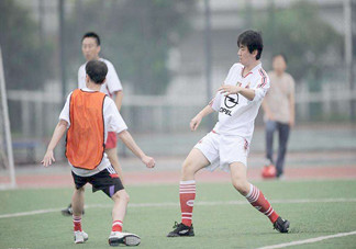 踢足球能長個嗎？踢足球能長高嗎？