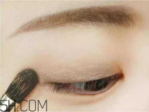 煙熏妝的畫(huà)法 畫(huà)好煙熏妝的要點(diǎn)