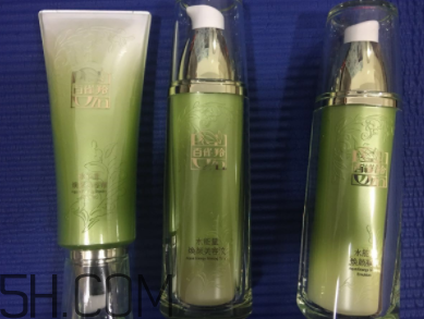 百雀羚水能量套盒都有什么？使用步驟