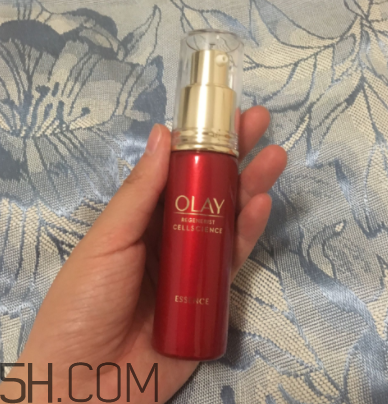 Olay小臉精華露適合什么季節(jié)用？什么膚質(zhì)？