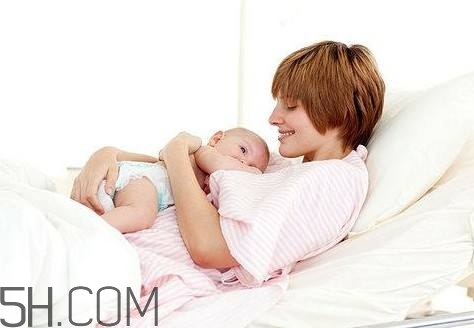 什么時(shí)候要考慮催生的問題？坐月子需要怎樣的環(huán)境比較好？