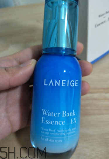 蘭芝補水小藍瓶是乳液嗎？用在哪一步？