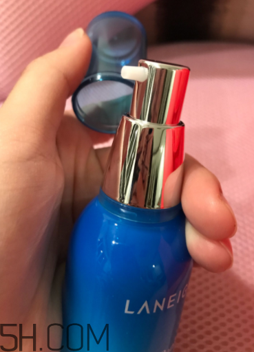 蘭芝補水小藍瓶是乳液嗎？用在哪一步？