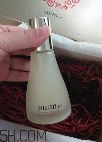 SUM37呼吸魔法精華是乳液嗎？用在哪一步？
