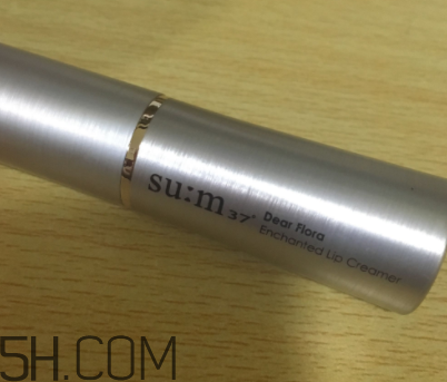 sum37悅色口紅沾杯嗎？持妝效果怎么樣？