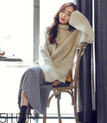杏色和駝色哪個(gè)顯白？杏色和駝色哪個(gè)好看？