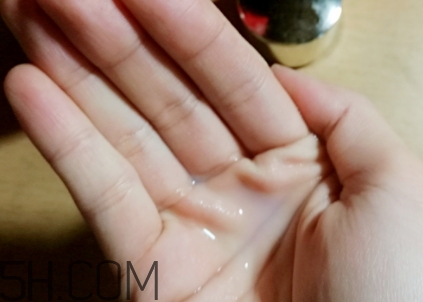 avenir艾文莉是什么牌子？高絲艾文莉和雪肌精哪個(gè)好？