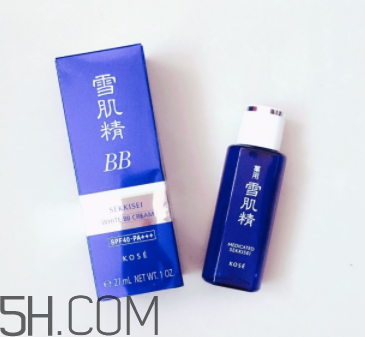 雪肌精化妝水適合干皮嗎？適合痘肌嗎？