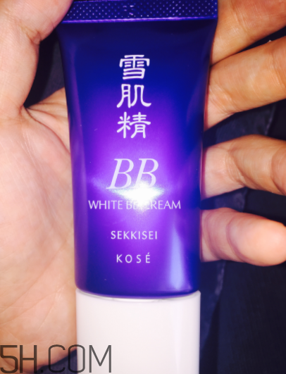 雪肌精美白BB霜含酒精嗎？敏感皮能用嗎？