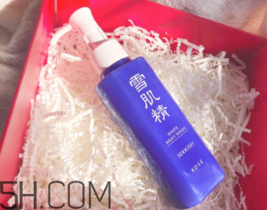 雪肌精柔凈洗顏乳有泡沫嗎？適合干皮嗎？