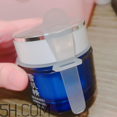 雪肌精菁華凝霜什么成分？有什么功效？