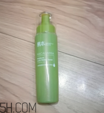 詩婷露雅堅果爽膚水什么功效？有幾種類型？