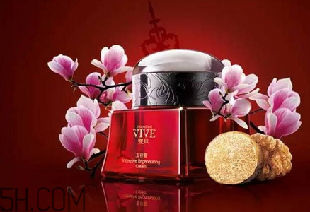 保濕效果好的護(hù)膚品有哪些？國(guó)產(chǎn)護(hù)膚品哪個(gè)牌子好用？