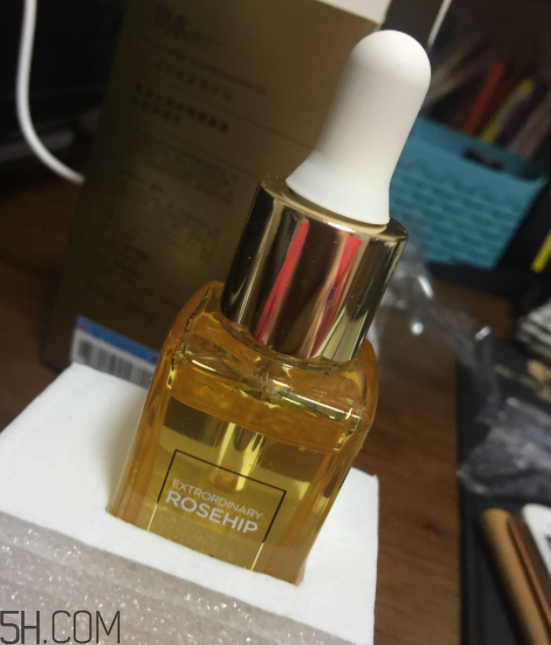 詩婷露雅至瑧精華油什么功效？適合油皮嗎？