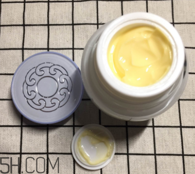 片仔癀珍珠膏能美白淡斑嗎？使用心得