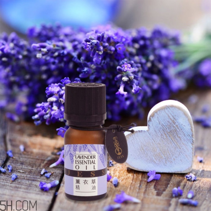 薰衣草精油泡腳的好處？薰衣草精油泡腳的方法？