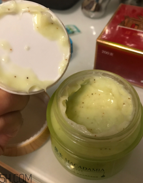 詩婷露雅果泥面膜什么功效？敷完要洗嗎？