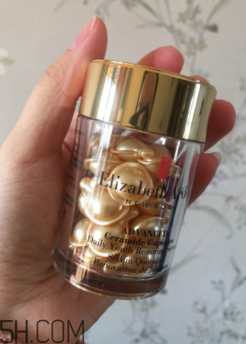 伊麗莎白雅頓精華膠囊適合什么季節(jié)用？