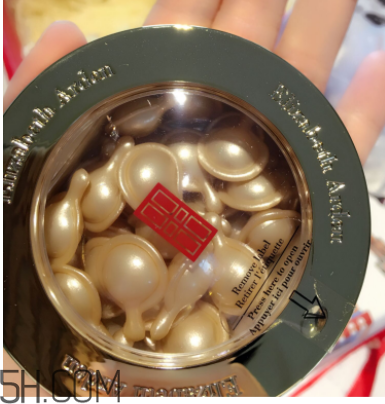 伊麗莎白雅頓精華膠囊適合什么季節(jié)用？