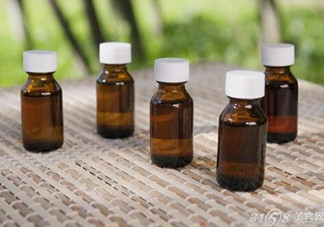 茶樹(shù)精油可以直接涂在臉上嗎？茶樹(shù)精油的功效與作用？