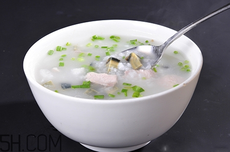 懷孕初期能吃香菇嗎？寶寶可以吃香菇瘦肉粥嗎？