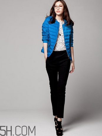 女裝羽絨服怎么保養(yǎng)？輕薄羽絨服怎么搭配？