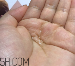 羽西蟲草新肌水有什么功效？適合什么膚質(zhì)？