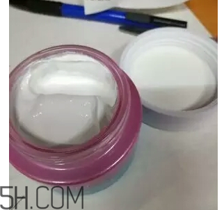 植美村素顏霜好用嗎？含有害成分嗎？