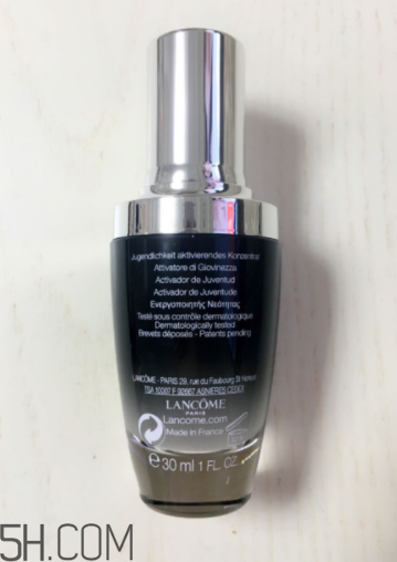 肌底液和精華有什么區(qū)別？蘭蔻小黑瓶可以單獨用嗎？