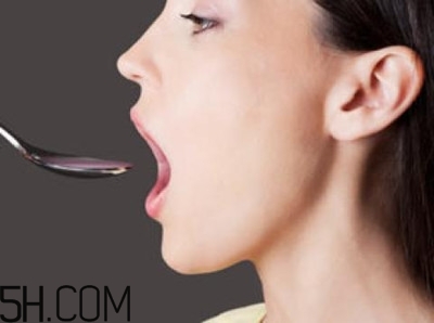咽喉炎能吃什么水果？咽喉炎的癥狀有哪些？
