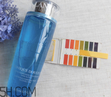 蘭蔻藍(lán)水與粉水、美膚修護(hù)美容液有什么區(qū)別？哪個(gè)好用？