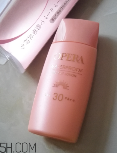 Opera防曬霜防水嗎？Opera防曬霜防汗嗎？