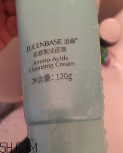 透真氨基酸潔面霜過(guò)敏嗎？透真氨基酸潔面霜適合敏感肌嗎？