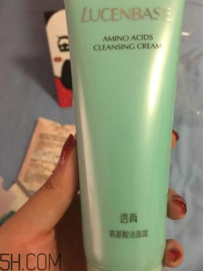 透真氨基酸潔面霜過(guò)敏嗎？透真氨基酸潔面霜適合敏感肌嗎？