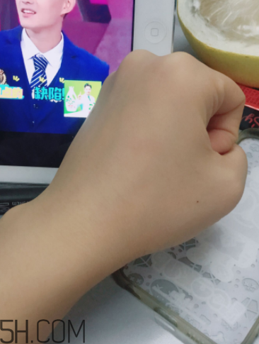 瓷肌晶透雪肌潔面乳可以卸妝嗎？清潔力如何？
