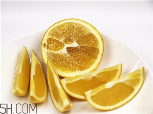 柿子和橙子能一起吃嗎？吃完橙子可以吃柿子嗎？